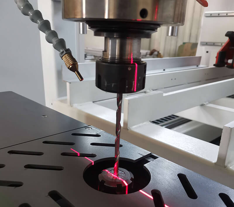 hard wood cnc profiling machine thick solid wood cnc cutting machine2