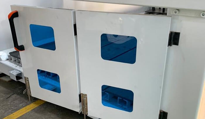 5 axis cnc machine doors