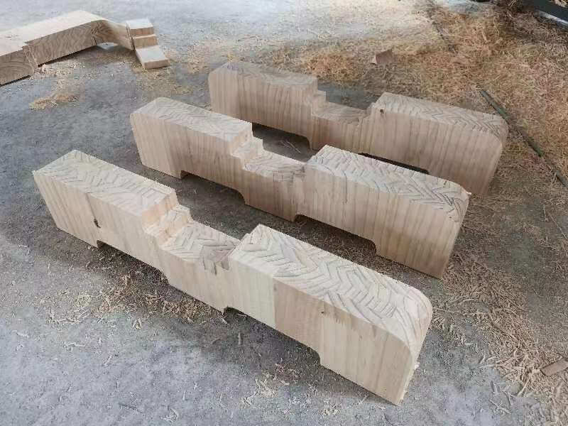 thick solid wood cnc cutting machine6